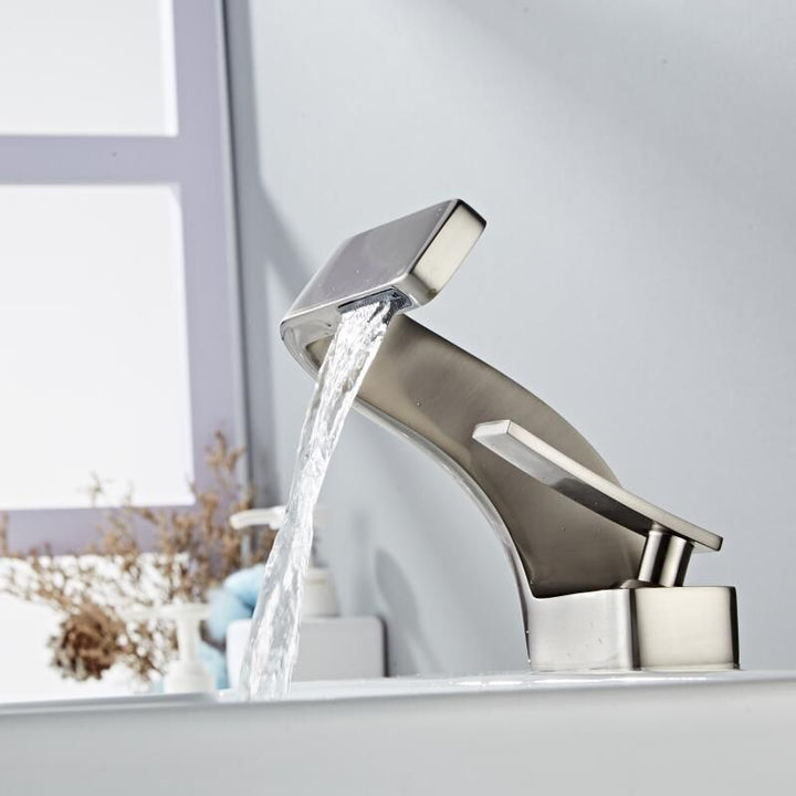 Lisslune | AquaArc Modern Kitchen Faucet