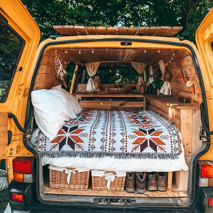 Lisslune | Canyon Tribal Blanket