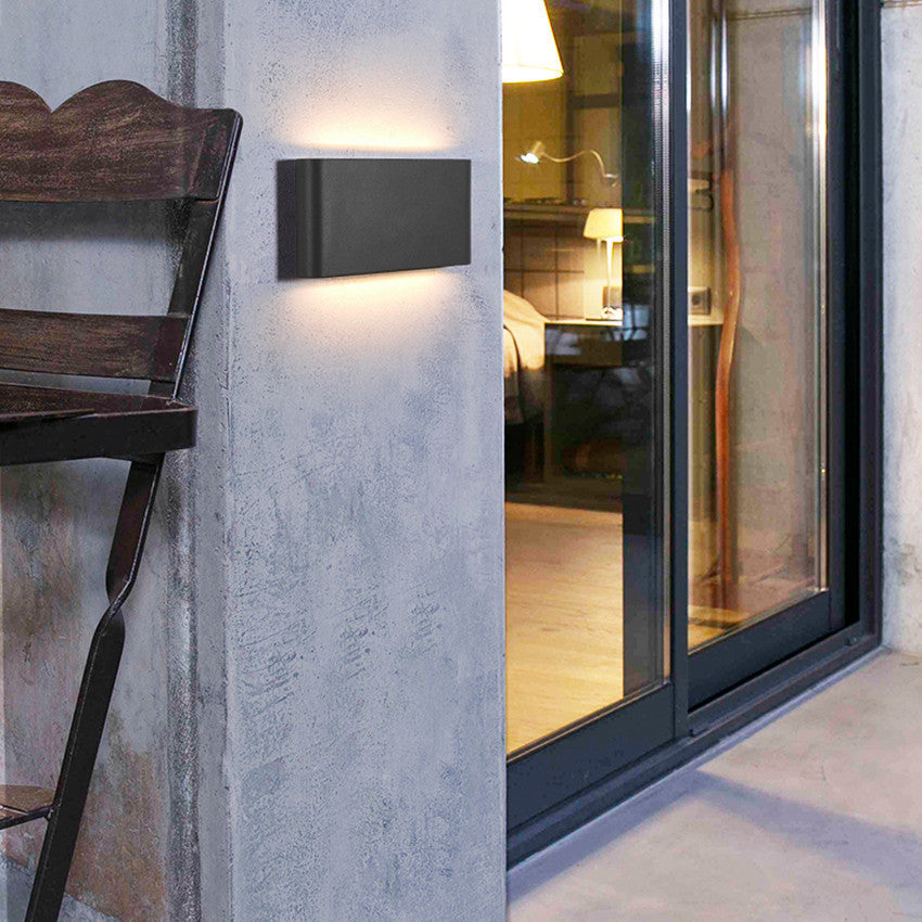 Lisslune | GuardGlow – Waterproof Wall Lamp with Weather-Resistant Design