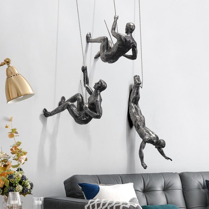 Lisslune | CraftedClimb Climbing Figures Wall Decoration – Inspiring Wall Art of Resin and Iron