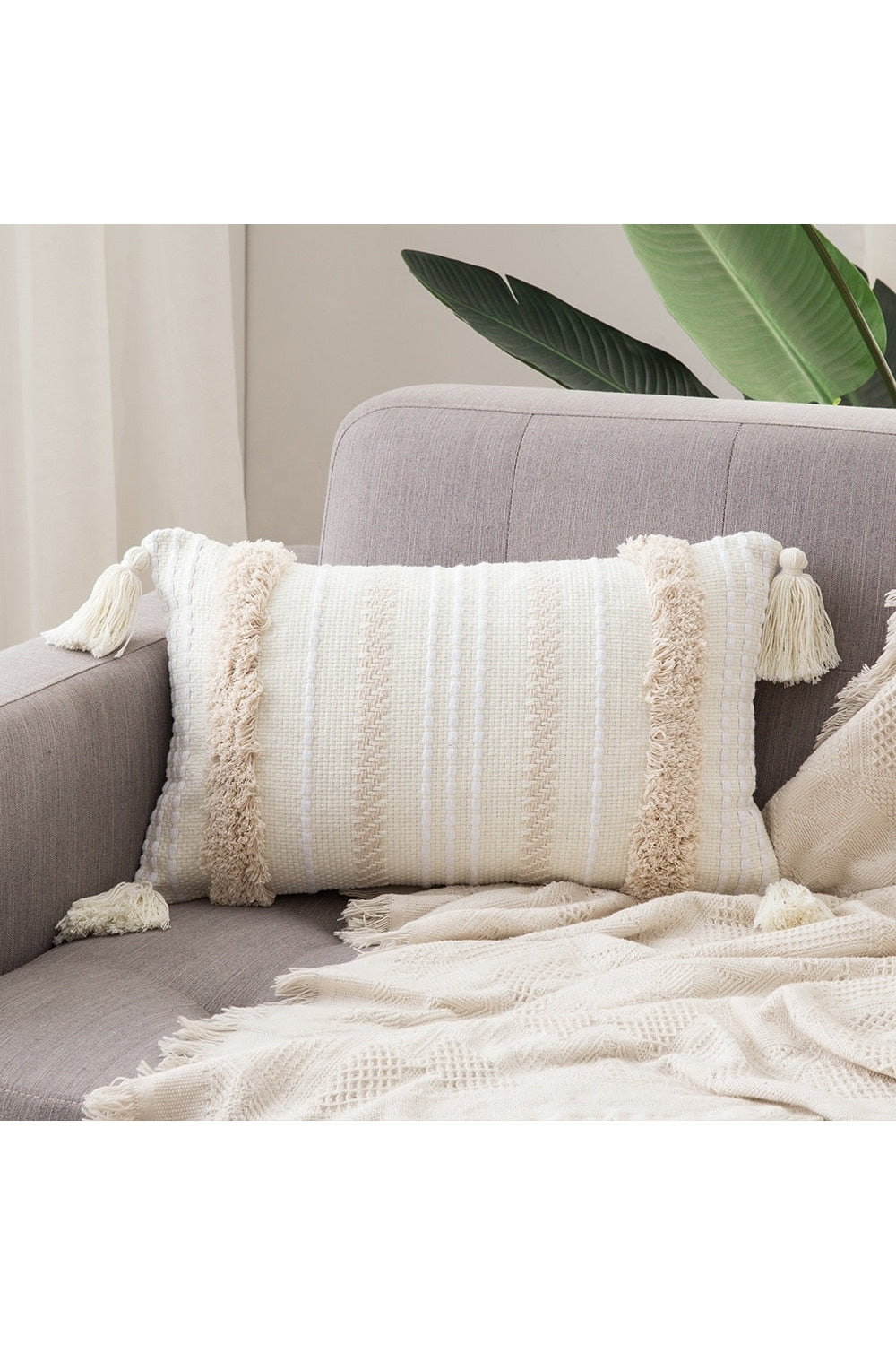 Lisslune | tufted cushion cover