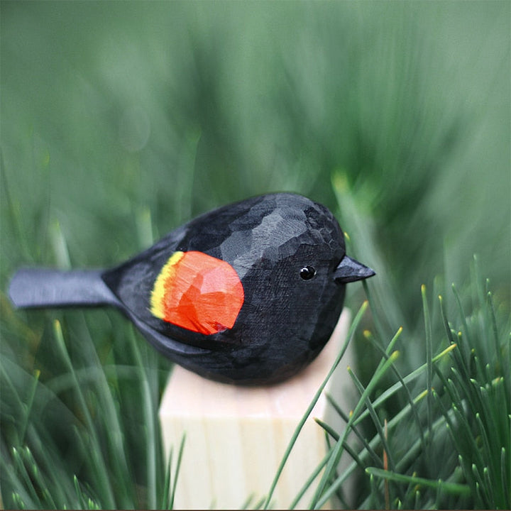 Lisslune | NordicFeathers - Elegant Wooden Bird Figurines