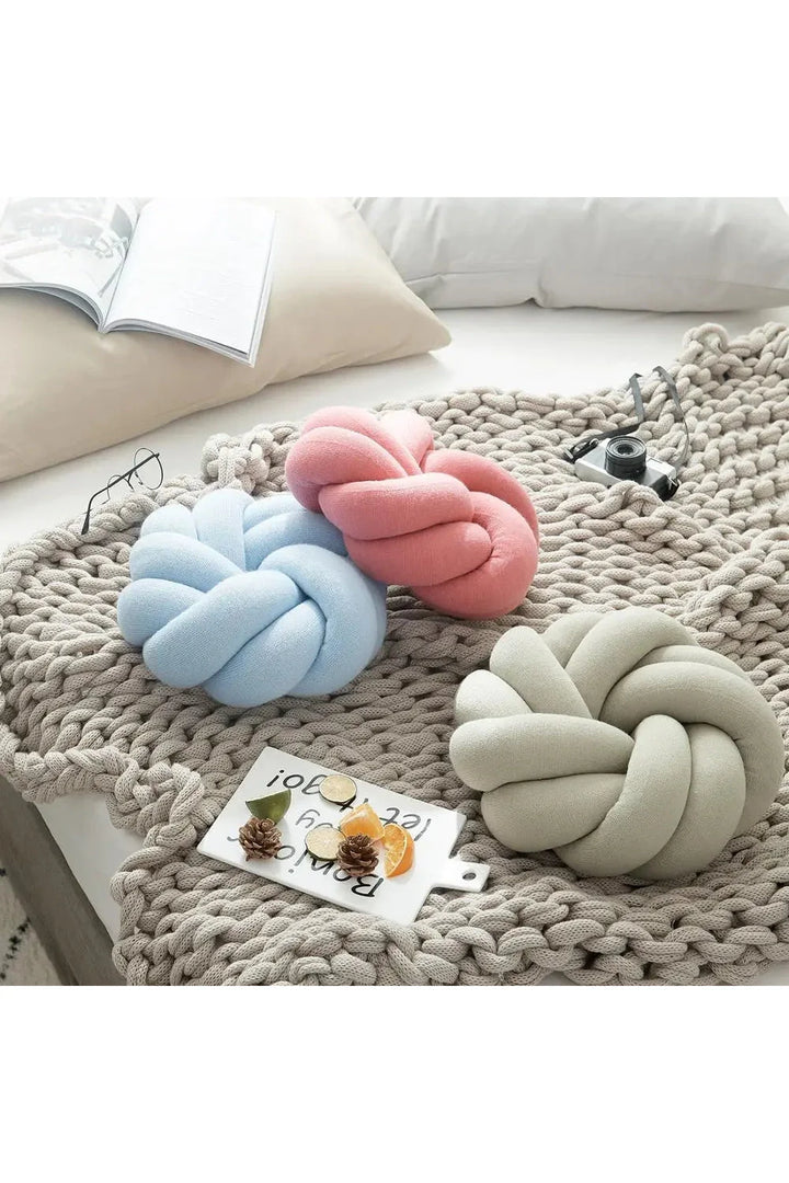 Lisslune | Knot lumbar pillow