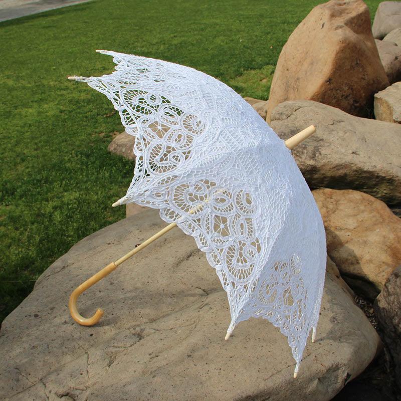 Lisslune | Timeless Victorian Lace Parasol: A Stunning Accessory for Outdoor Events