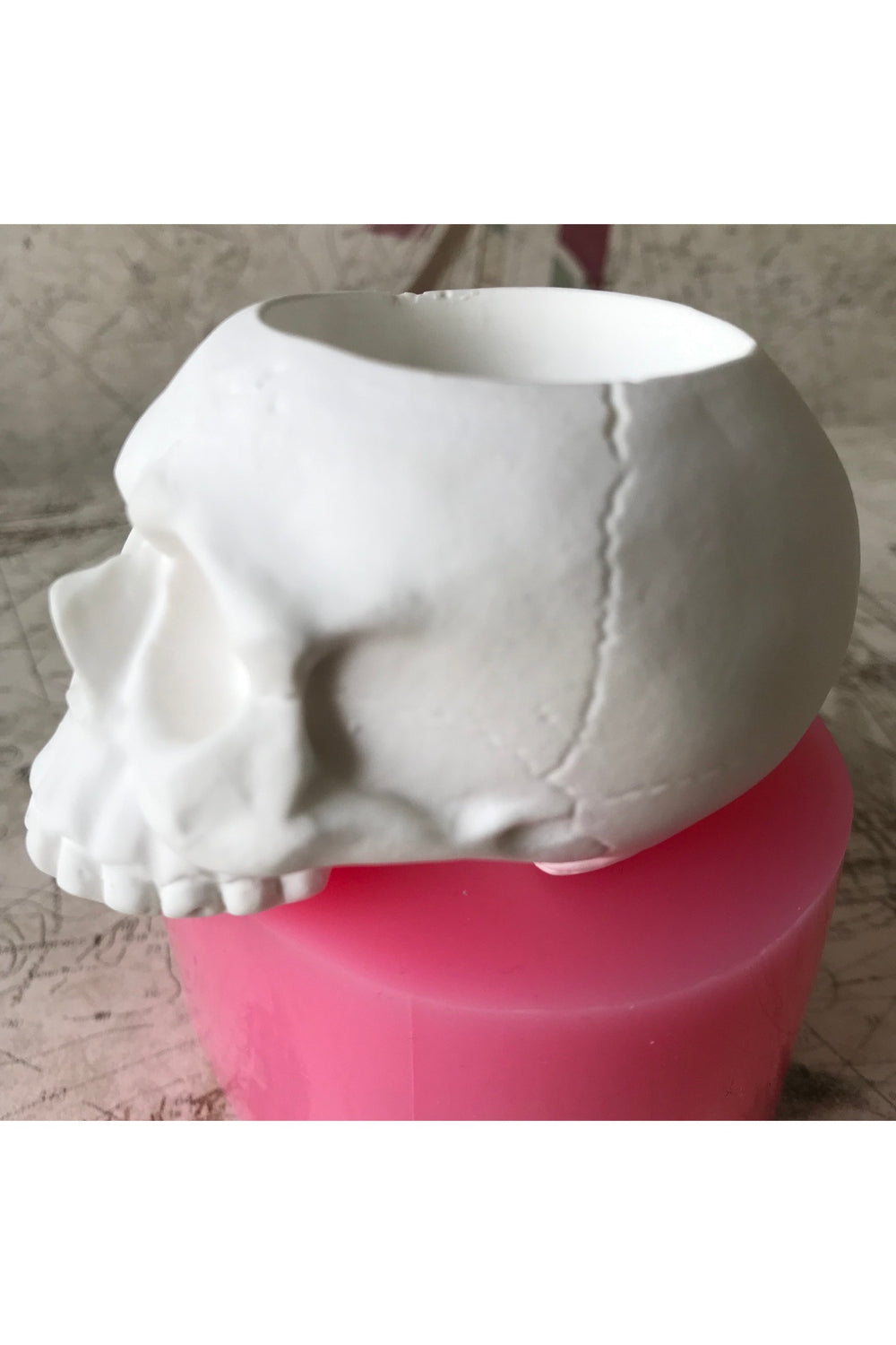 Lisslune | Skull Candle Holder