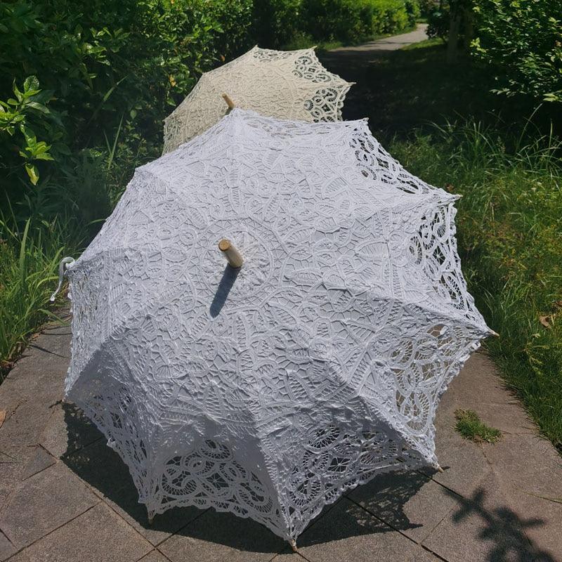 Lisslune | Timeless Victorian Lace Parasol: A Stunning Accessory for Outdoor Events