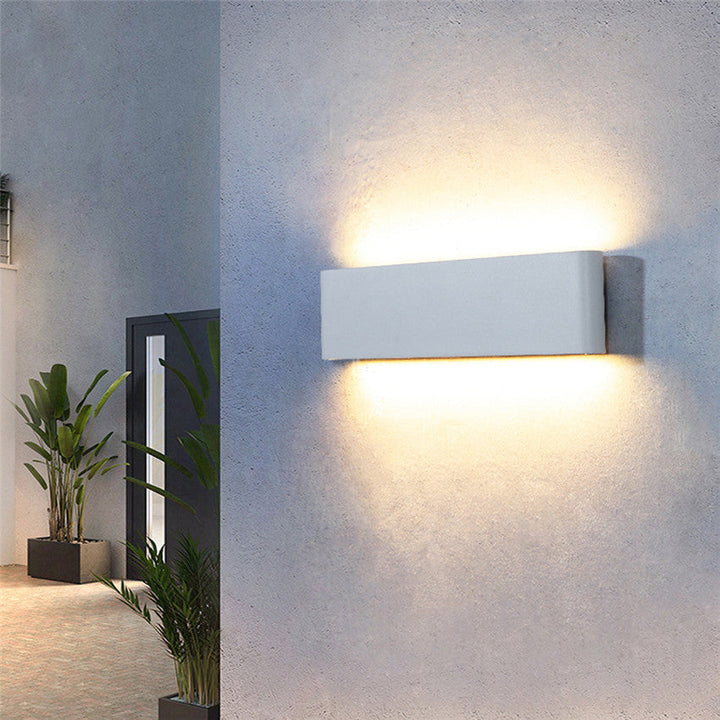 Lisslune | HydroShine - Durable Waterproof Wall Light