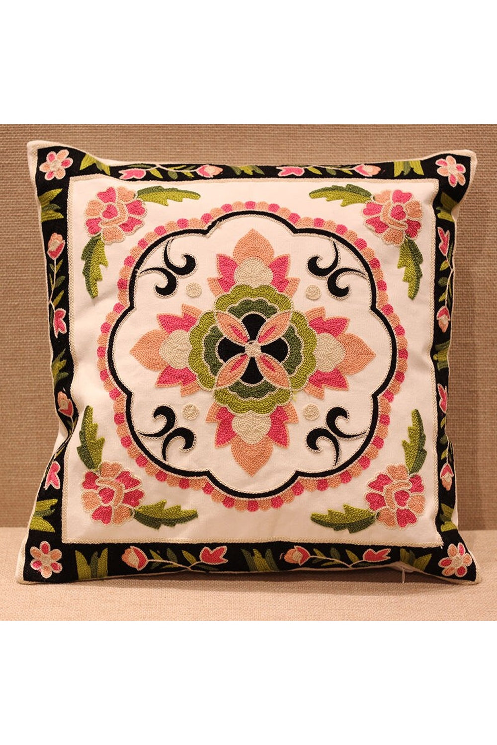 Lisslune | Flower Accent Cushion