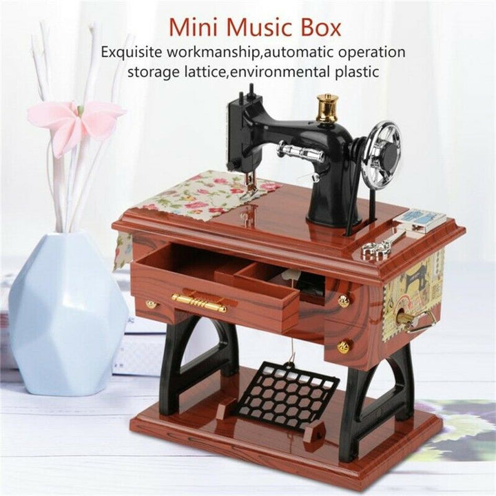 Lisslune | Mini Craft Retro Sewing Machine Decor