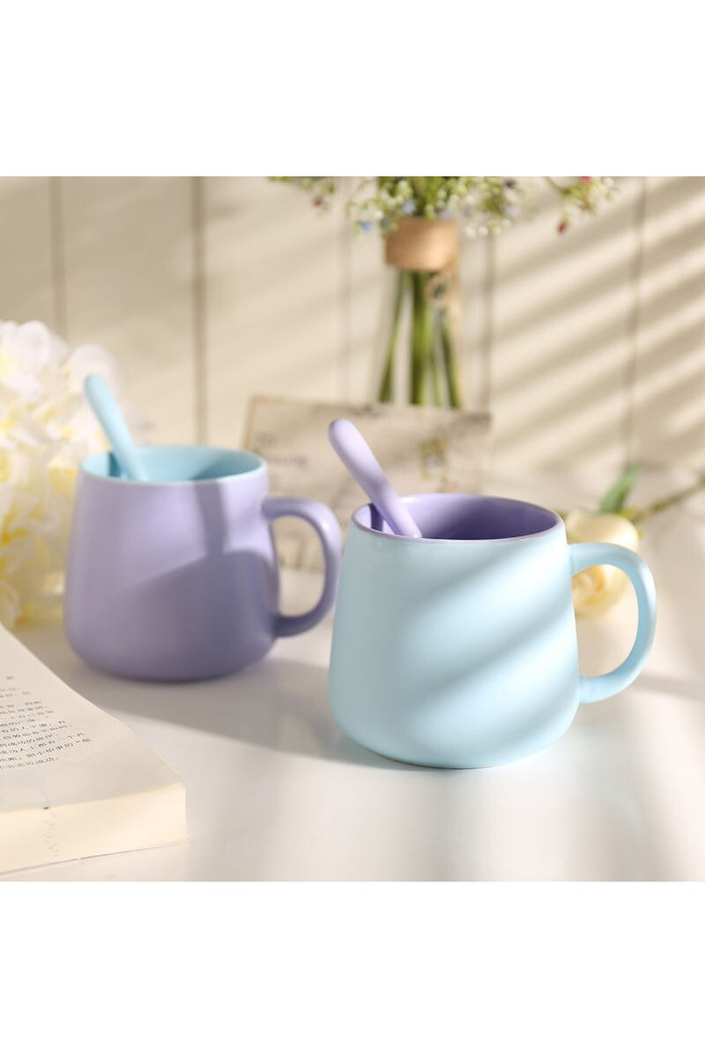 Lisslune | Ceramic mug with lid