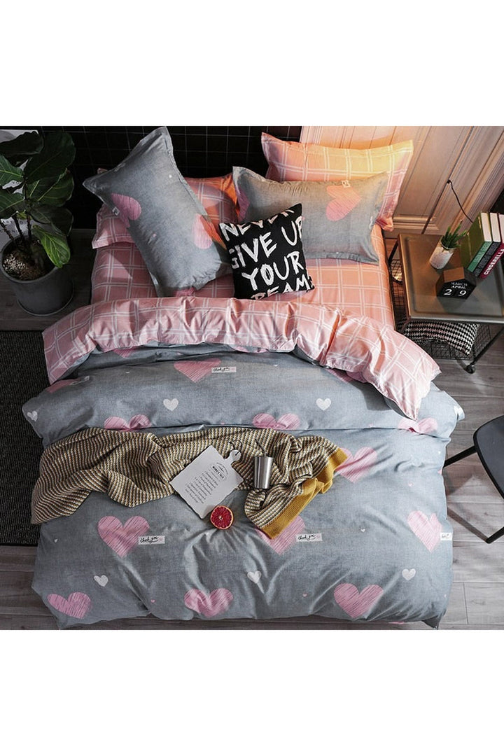 Lisslune | Girl Themed Bedding Set