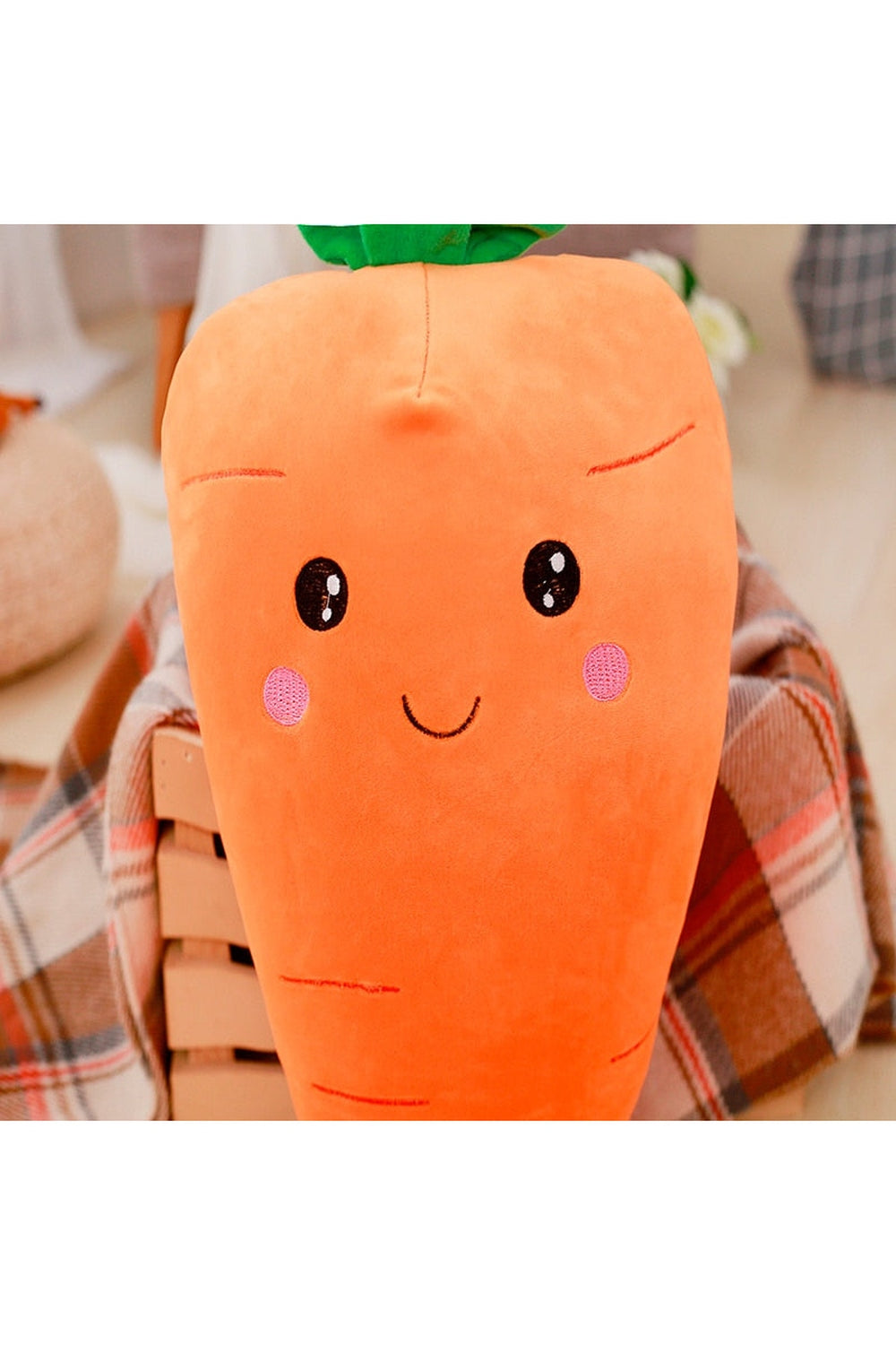 Lisslune | Carrot-shaped pillow