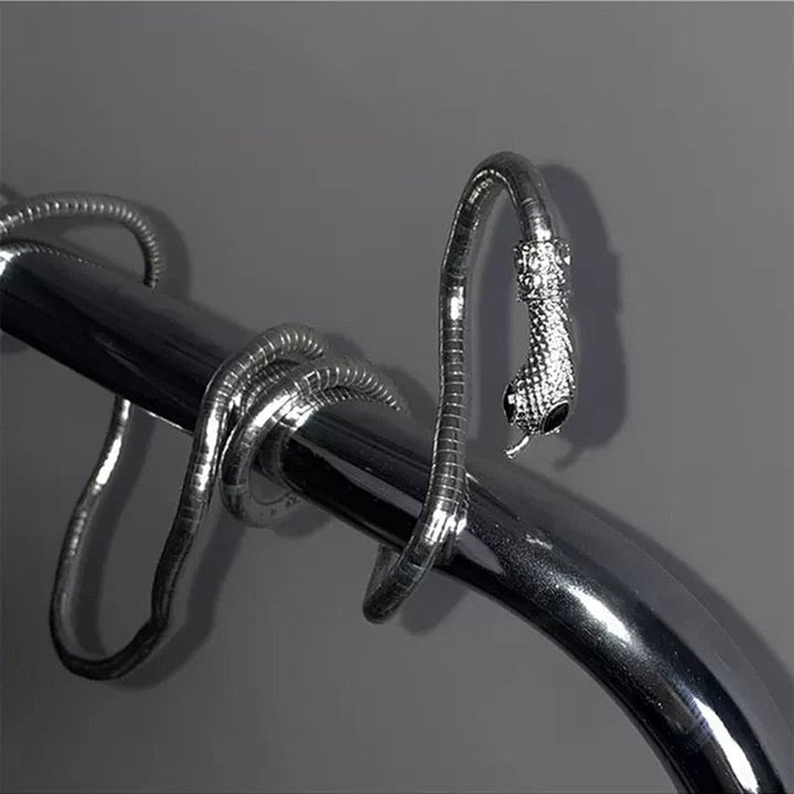 Lisslune | Snake chain - versatile and trendy accessory