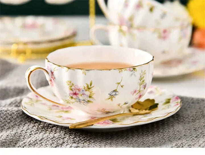 Lisslune | Elegant Bone China Porcelain Coffee Cup - Luxurious and Unique Design