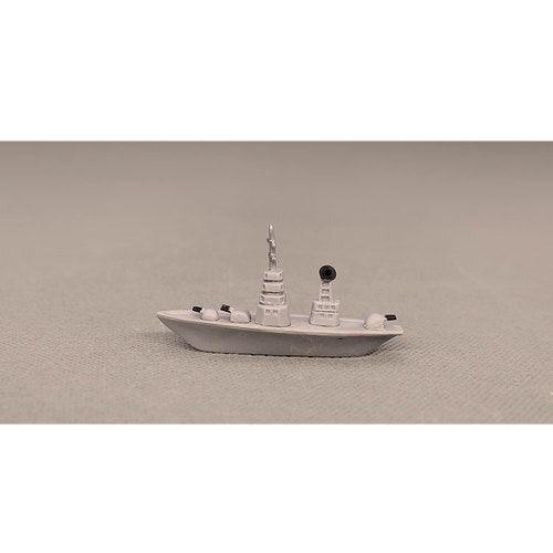 Lisslune | Nautical Charm: Exquisite Handcrafted Sailboat Sculpture