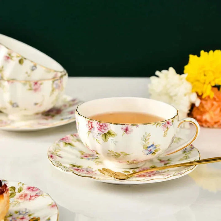 Lisslune | Elegant Bone China Porcelain Coffee Cup - Luxurious and Unique Design
