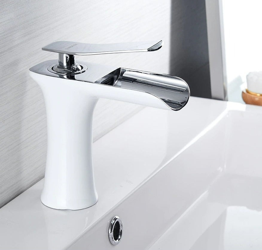 Lisslune | Modern Waterfall Bathroom Tap – Stylish Design & Elegant Water Flow