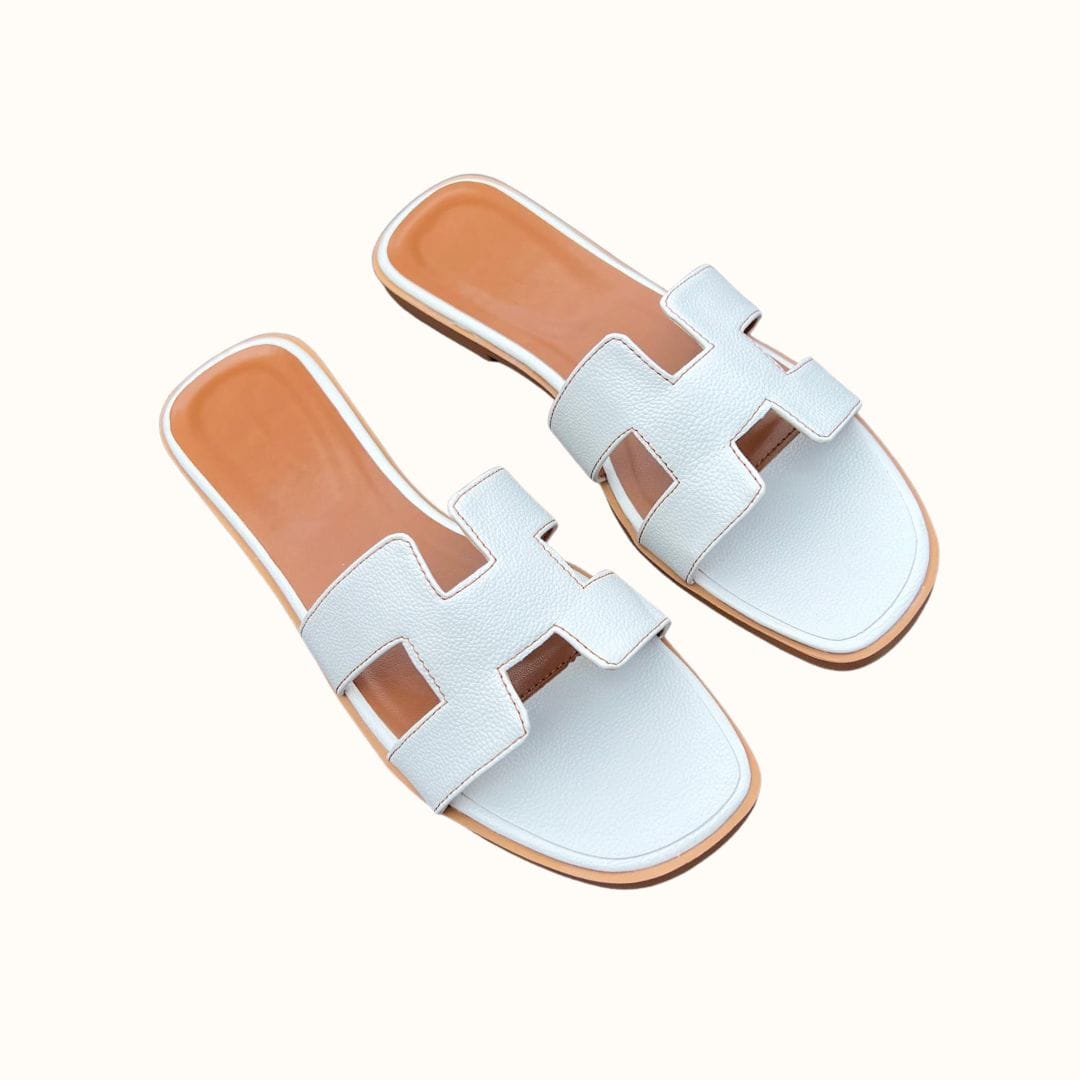 Lisslune | H - Slippers | Soft, comfortable and trendy