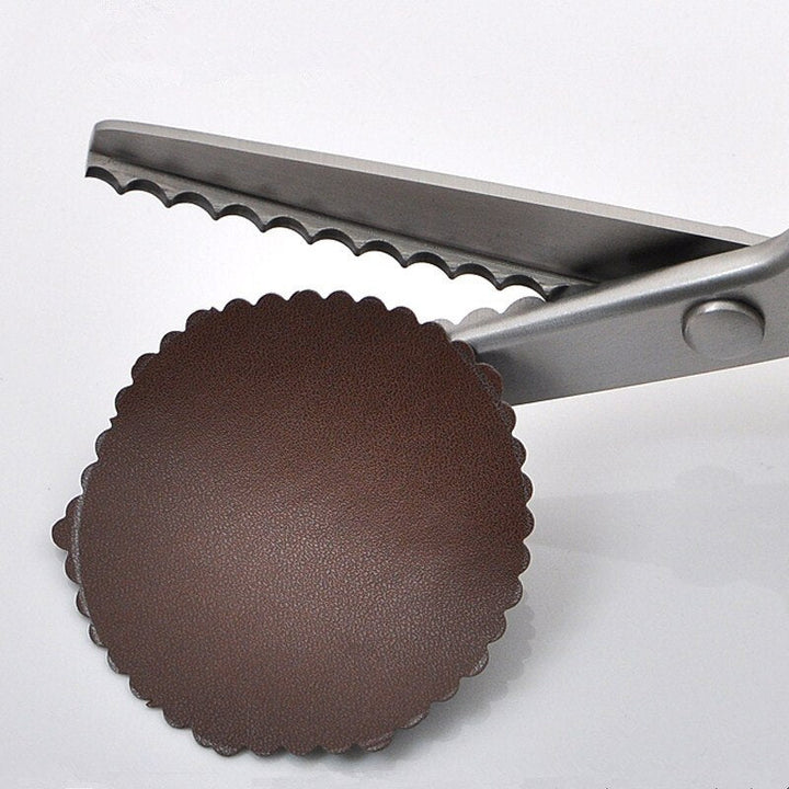Lisslune | Zig Zag Sewing Scissor