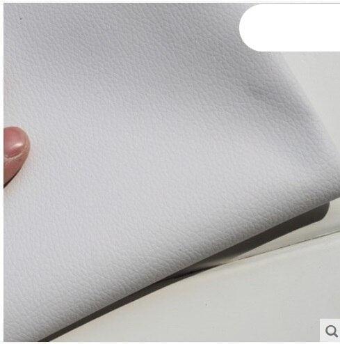 Lisslune | Artisan quality PVC leather bags by Buulqo: Create with elegance