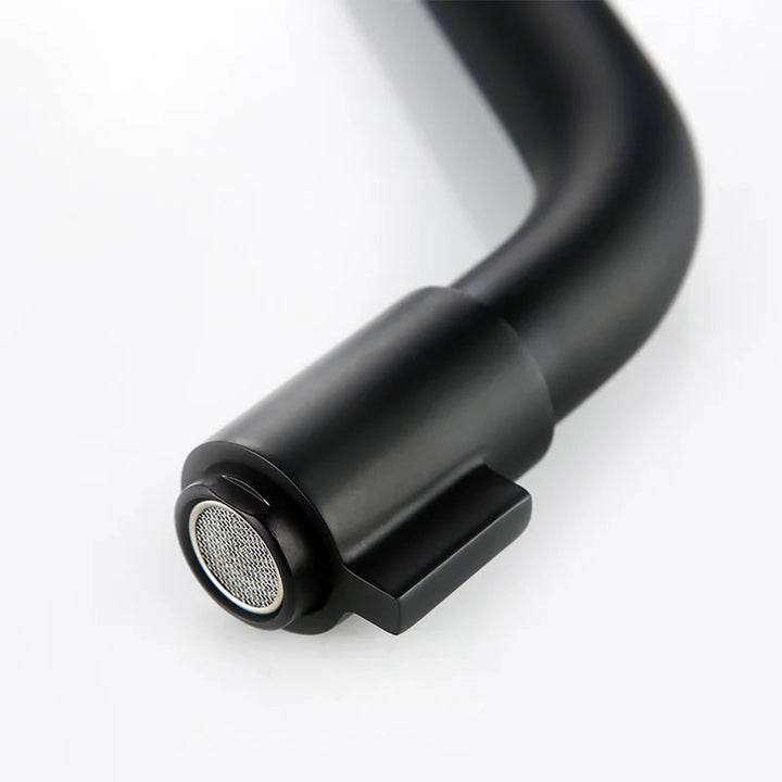 Lisslune | LuxFlow Modern Wall-Mounted Faucet