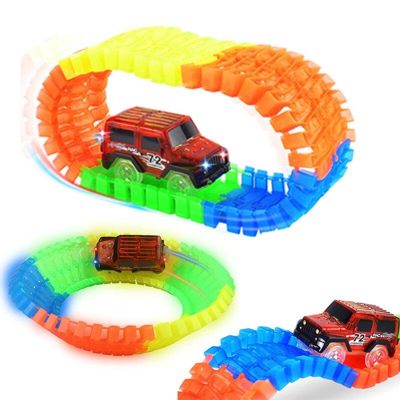 Lisslune | Magic glowing racetrack including car