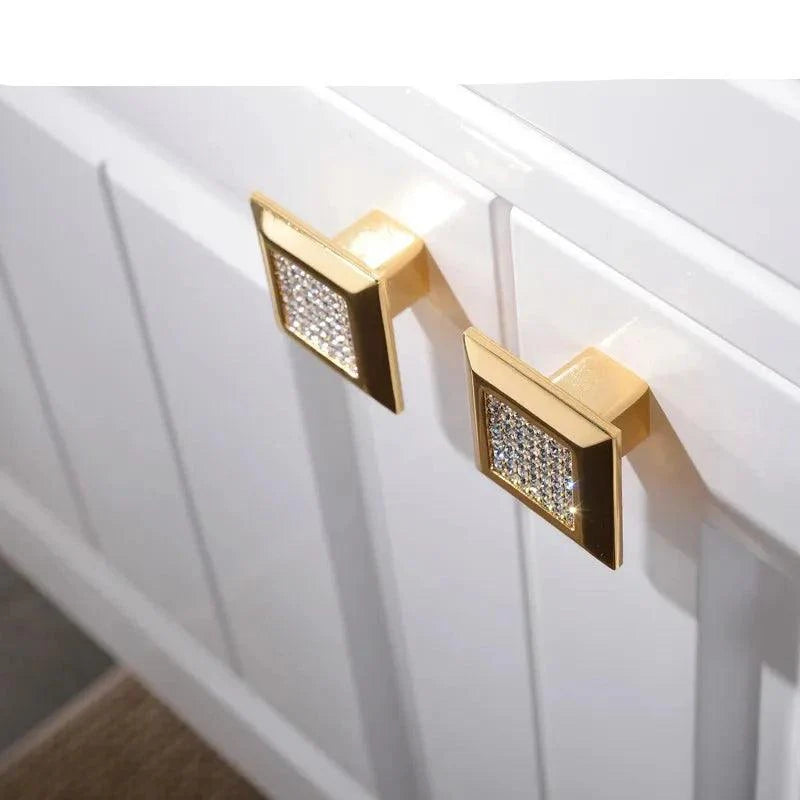 Lisslune | Luxurious Gold and Crystal Cabinet Handles - Exquisite Design and Lasting Quality