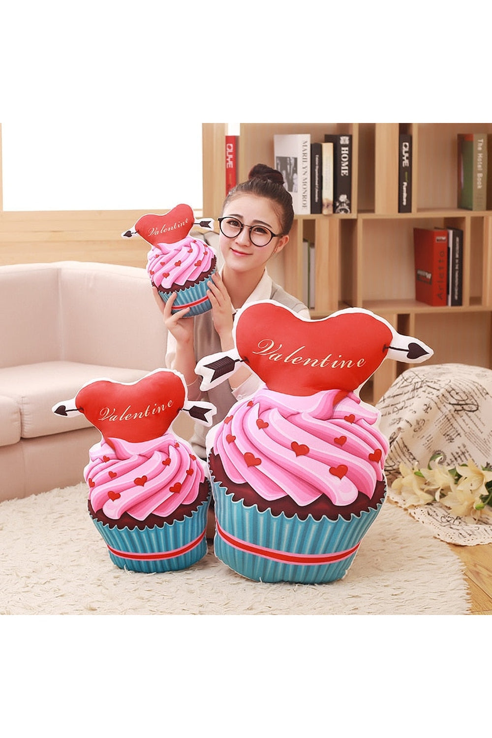 Lisslune | cake-shaped pillow
