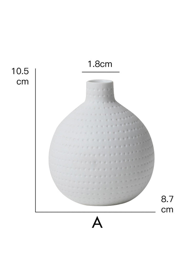 Lisslune | white matte vases
