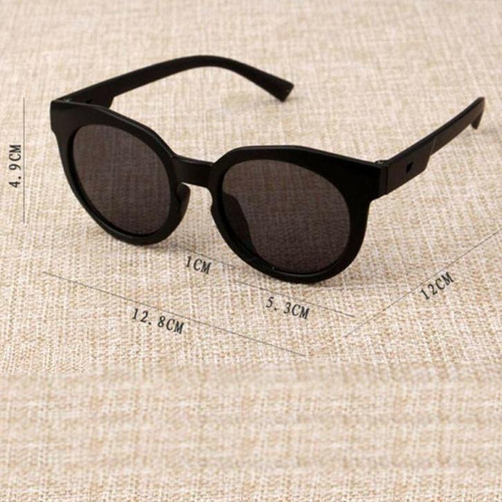 Lisslune | Mirrored Kids' Sunglasses with UV Protection (3 to 7 Years)