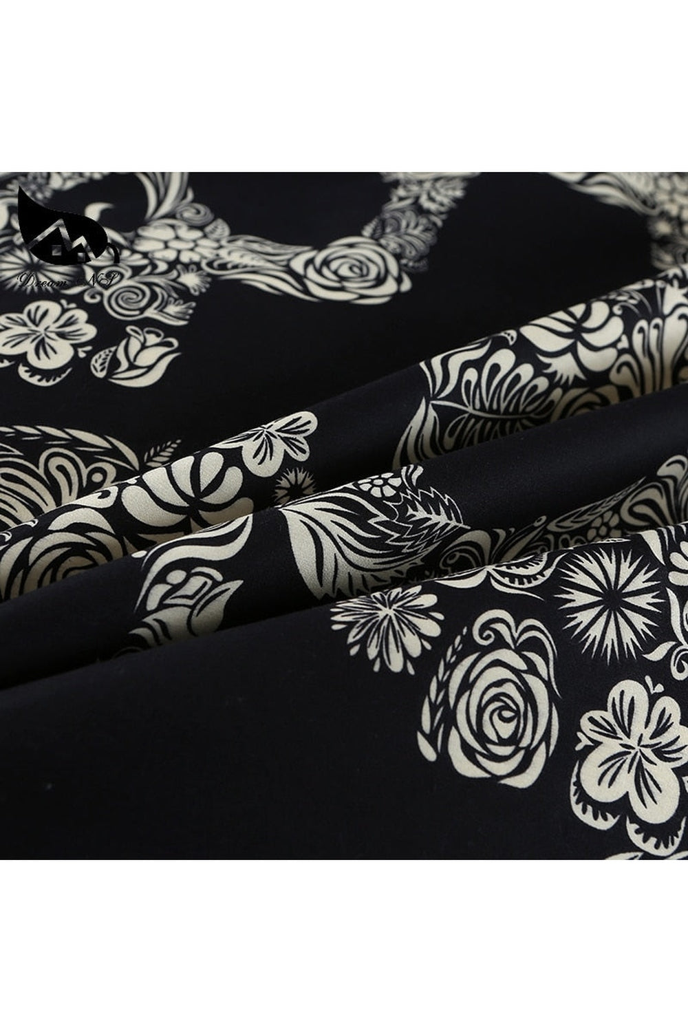 Lisslune | Size Skull Themed Bedding Set