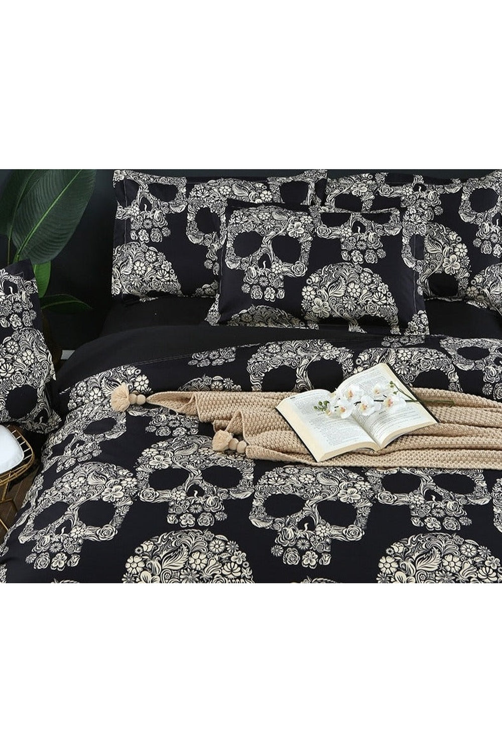 Lisslune | Size Skull Themed Bedding Set