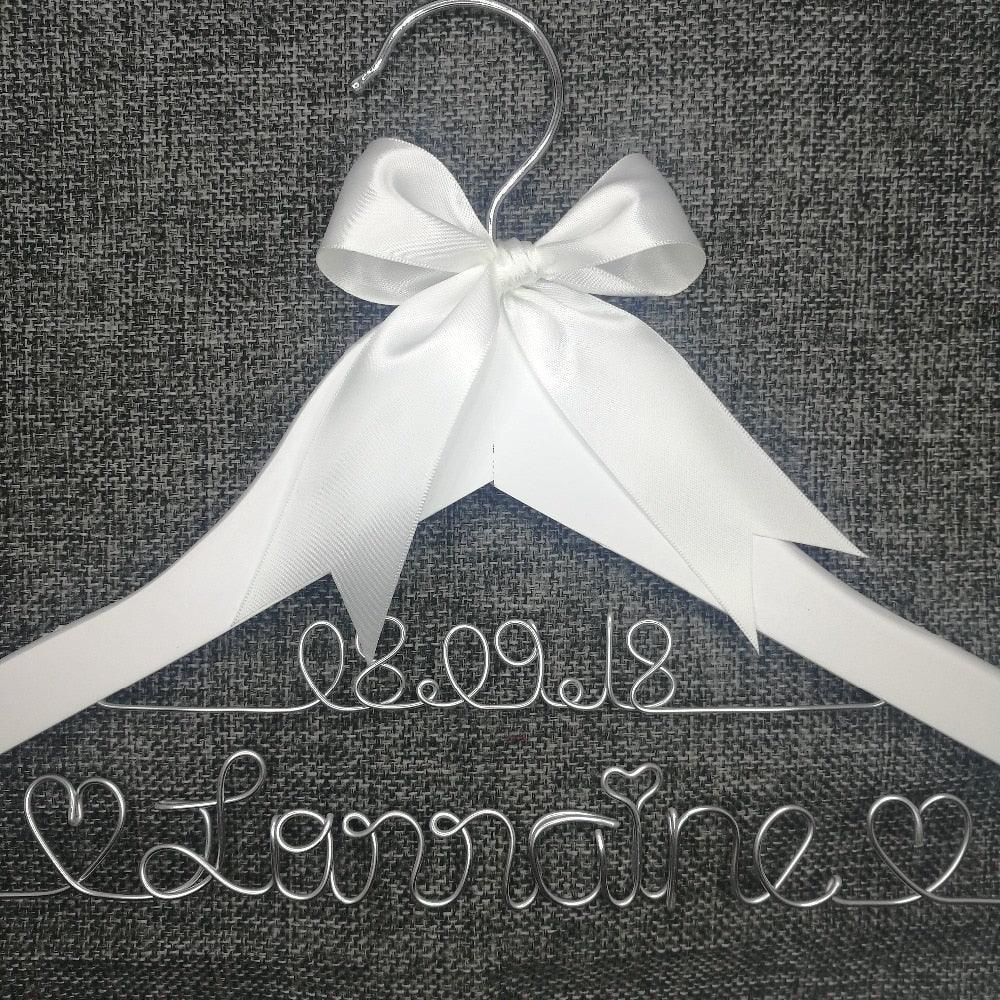 Lisslune | Custom Engraved Wooden Hanger for Bridesmaids - Unforgettable Keepsake for Bridesmaids