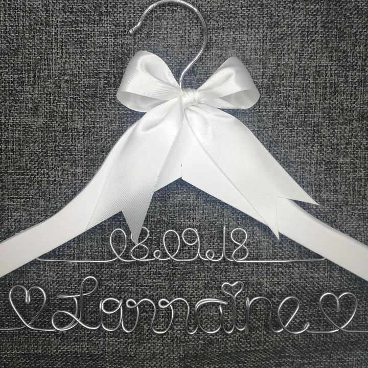 Lisslune | Custom Engraved Wooden Hanger for Bridesmaids - Unforgettable Keepsake for Bridesmaids