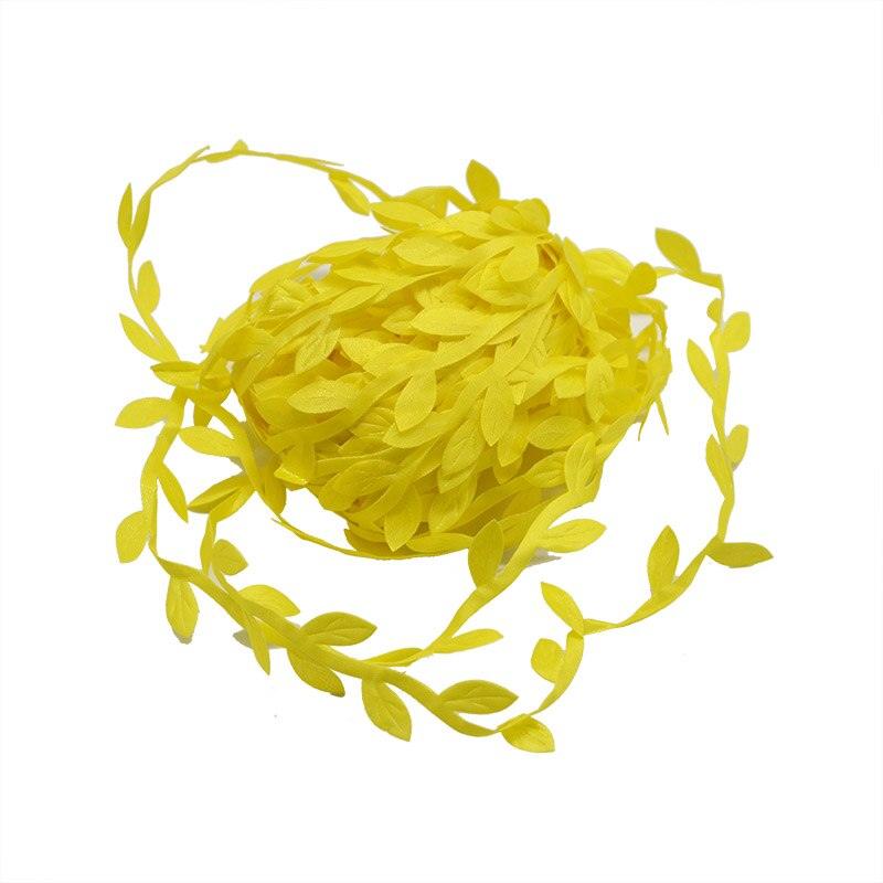 Lisslune | Lush Green Silk Leaf Garland - 10 Meters for elegant home decor and creative craft projects
