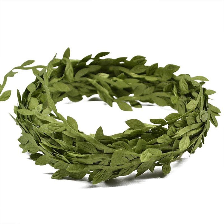 Lisslune | Lush Green Silk Leaf Garland - 10 Meters for elegant home decor and creative craft projects