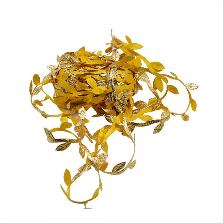 Lisslune | Lush Green Silk Leaf Garland - 10 Meters for elegant home decor and creative craft projects