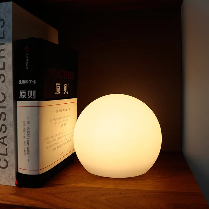 Lisslune | GlowSphere – Table lamp with modern worldly charm
