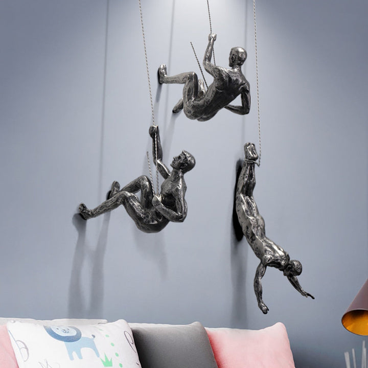 Lisslune | CraftedClimb Climbing Figures Wall Decoration – Inspiring Wall Art of Resin and Iron