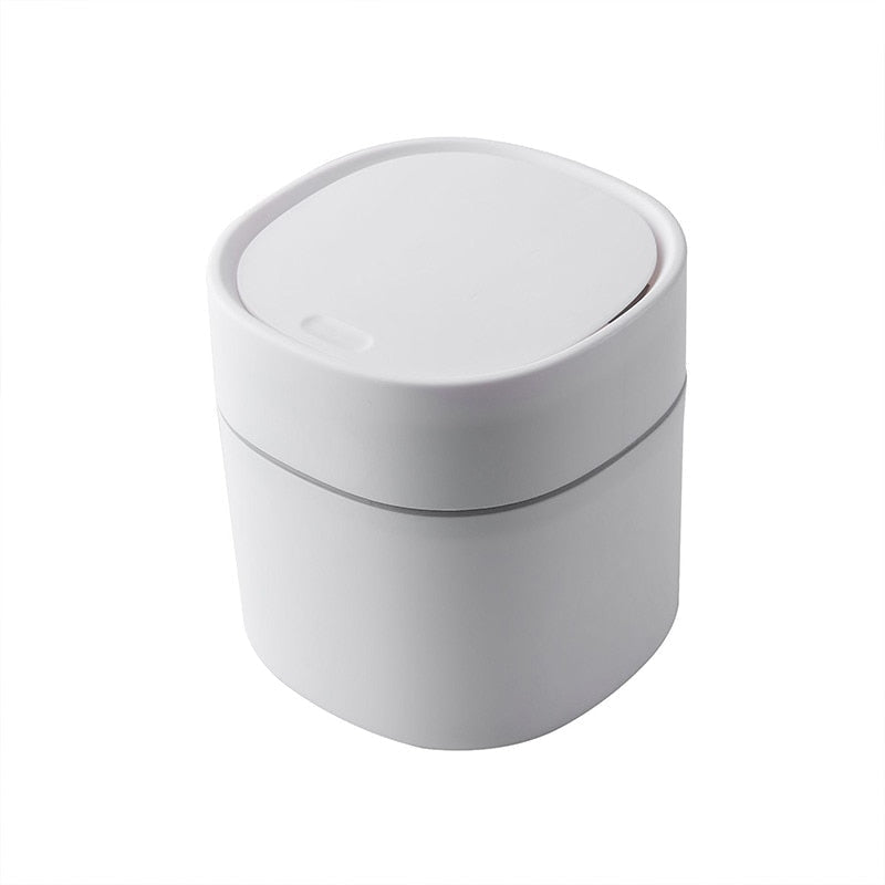 Lisslune | Office Wizard Mini Desktop Trash Can