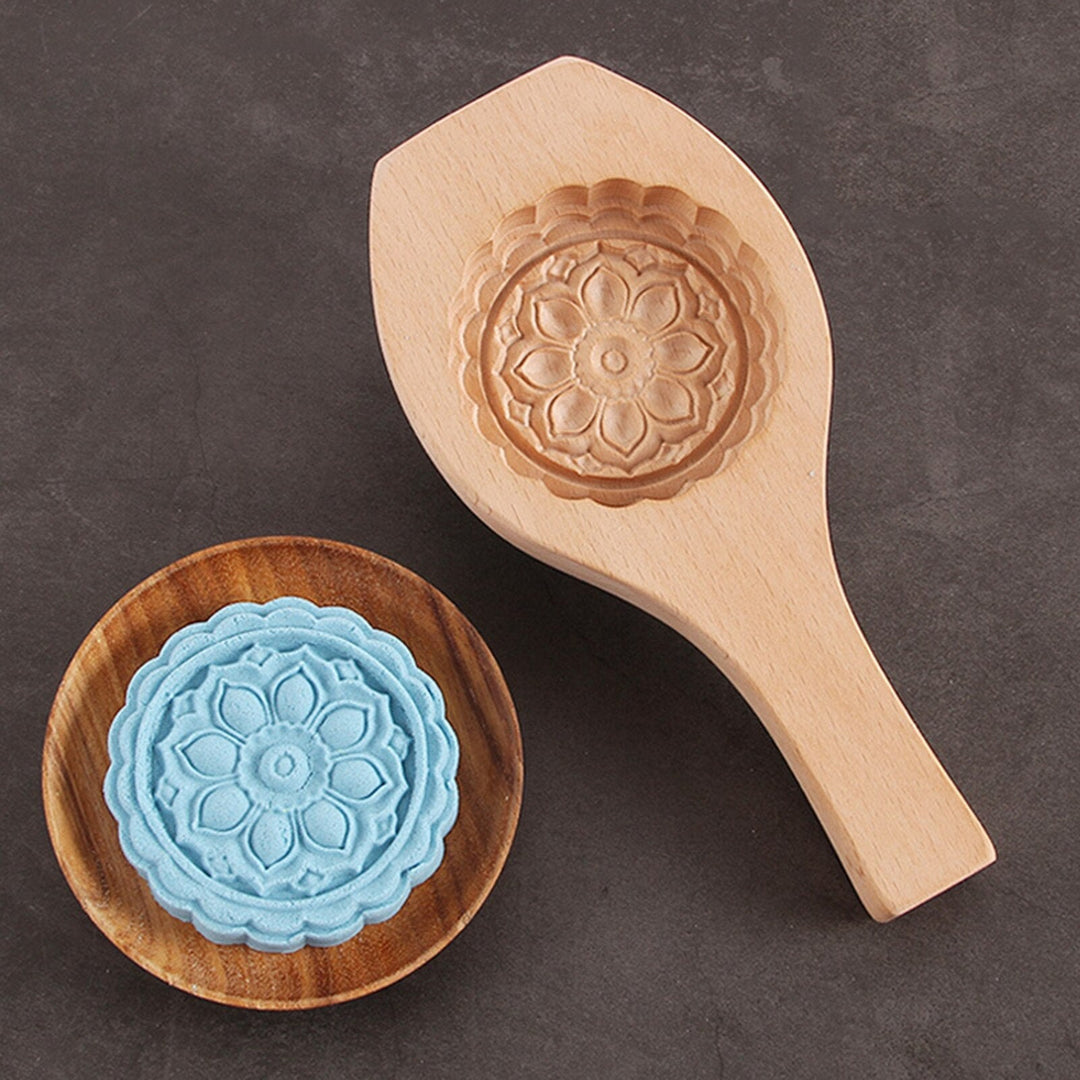 Lisslune | Wooden Cute Pastry Bake Master Baking Mold