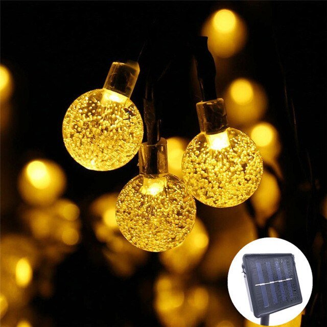 Lisslune | Solar-powered LED string lights for outdoor use