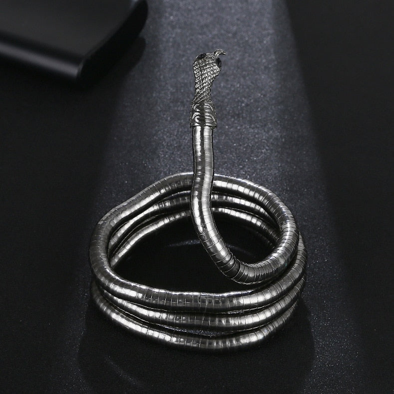 Lisslune | Snake chain - versatile and trendy accessory