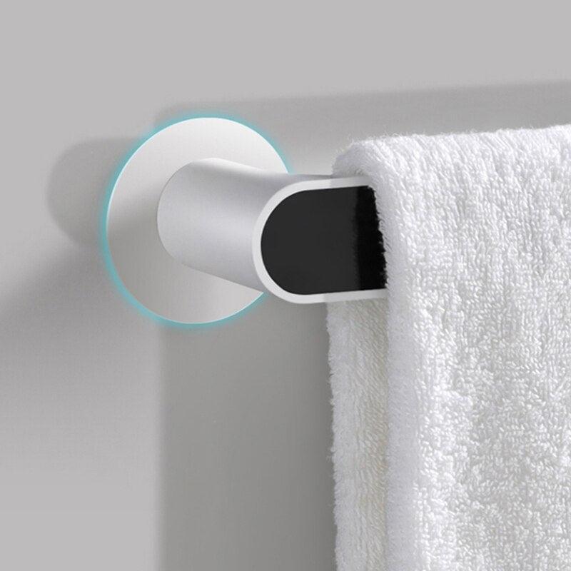 Lisslune | Modern gray and black self-adhesive towel holder with double hooks - 26.5*5.5cm