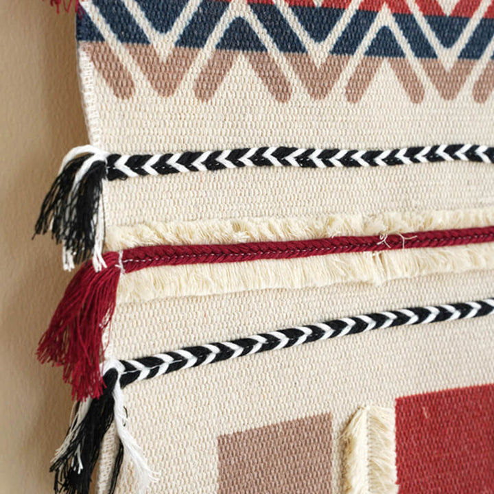 Lisslune | Handwoven geometric pattern tassel wall hanging