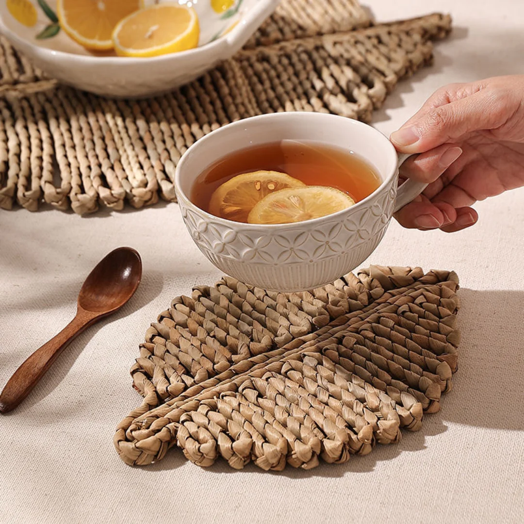 Lisslune | Hand-woven Leaf Table Mat