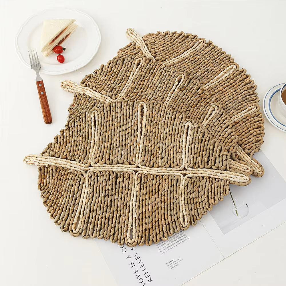 Lisslune | Hand-woven Leaf Table Mat