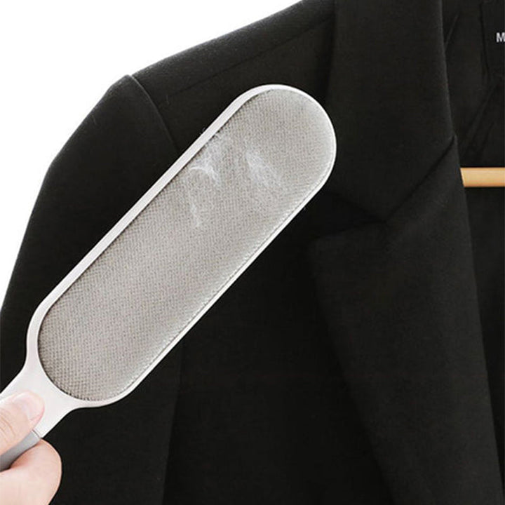 Lisslune | Hair removal brush for clothing