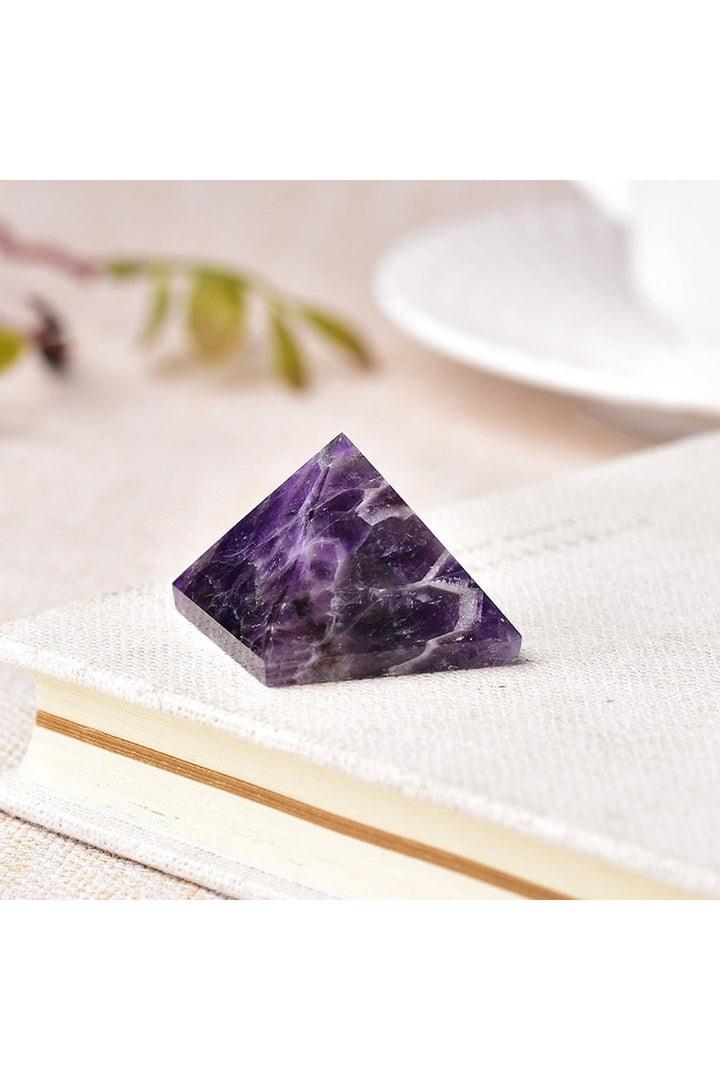 Lisslune | Healing Crystal Pyramid