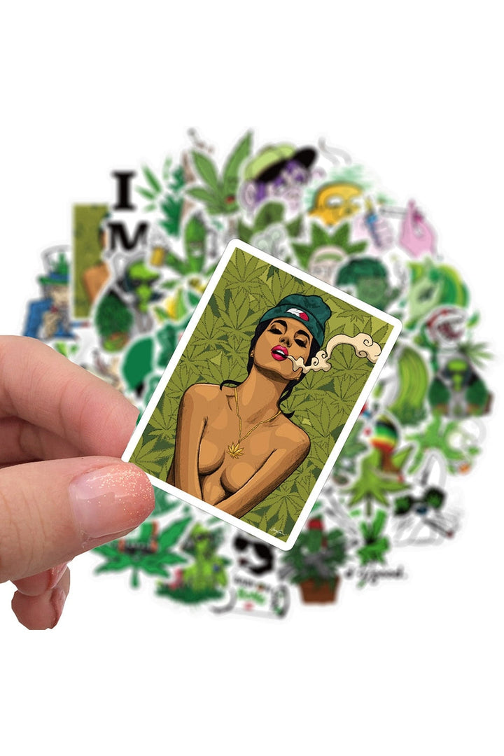 Lisslune | Trippy-leaves sticker